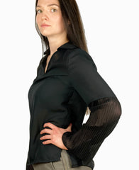 Petra  plissé v-neck blouse